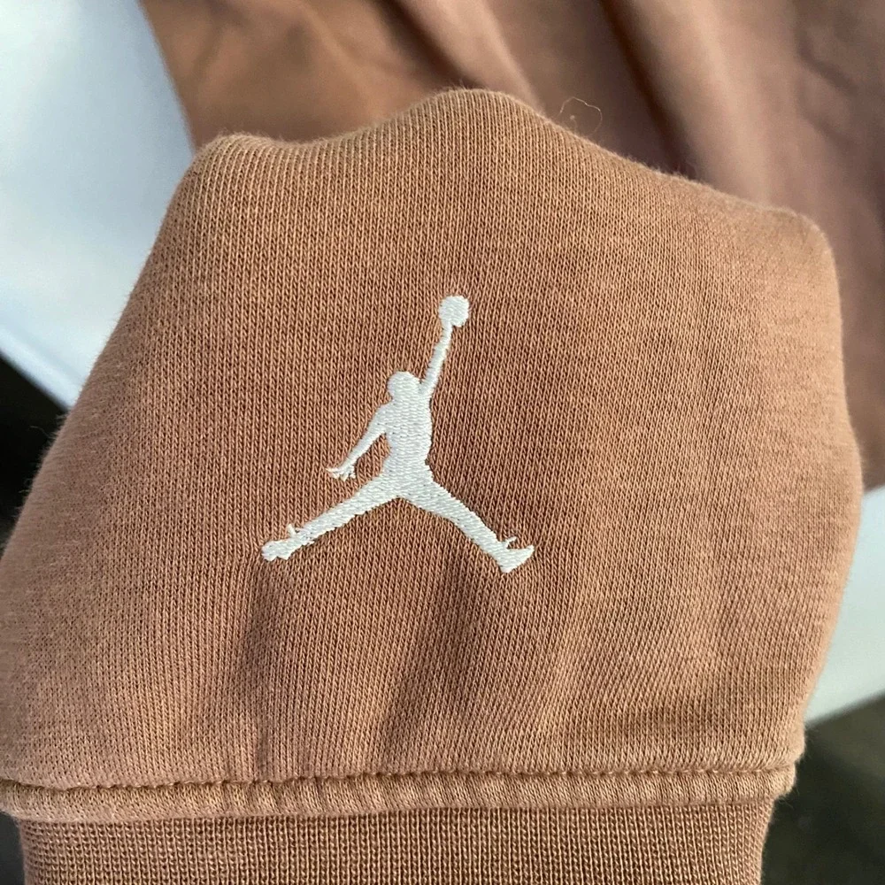 Jordan Mens Plaid Graphic Crewneck Sweatshirt Brown FV7460-223 Small